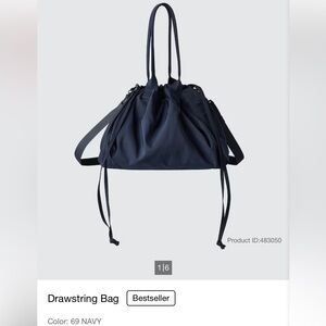 NWOT Uniqlo C drawstring bag in navy